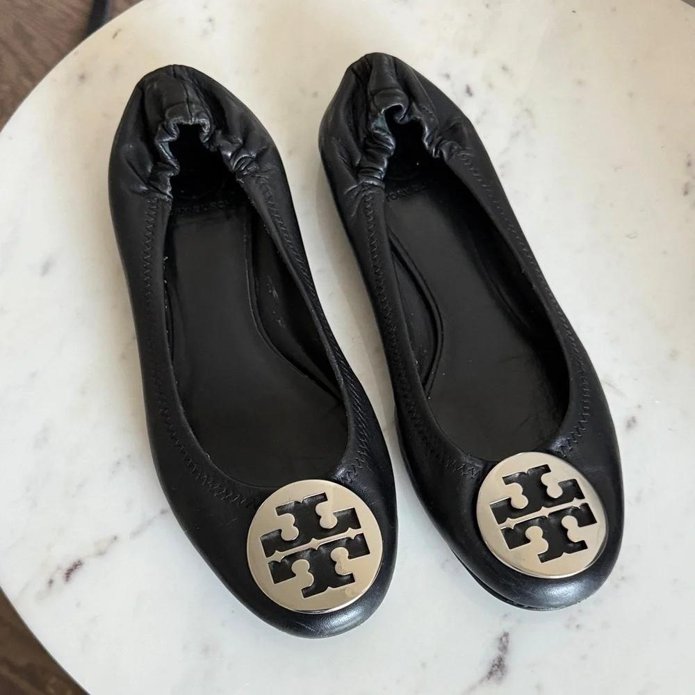 Tory Burch Reva Black Leather Logo Ballet Flats Size 8